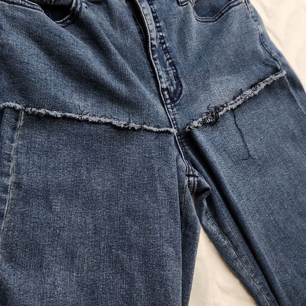 Social Standard by Sanctuary high rise crop straight jeans - Picture 10 of 13